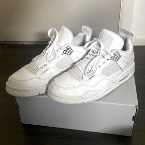 Jordan 4 pure money 2017. Worn twice look brand new.